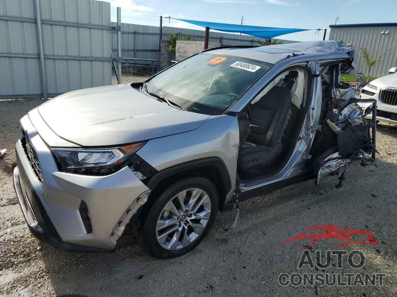 TOYOTA RAV4 2020 - JTMC1RFV4LD044808