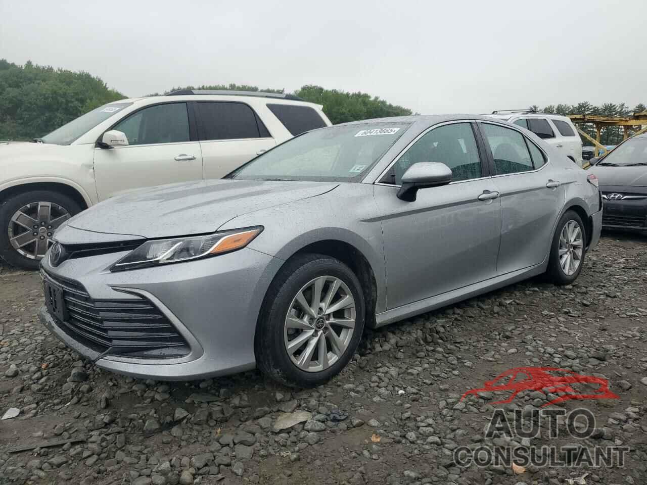 TOYOTA CAMRY 2022 - 4T1C11BK6NU056633