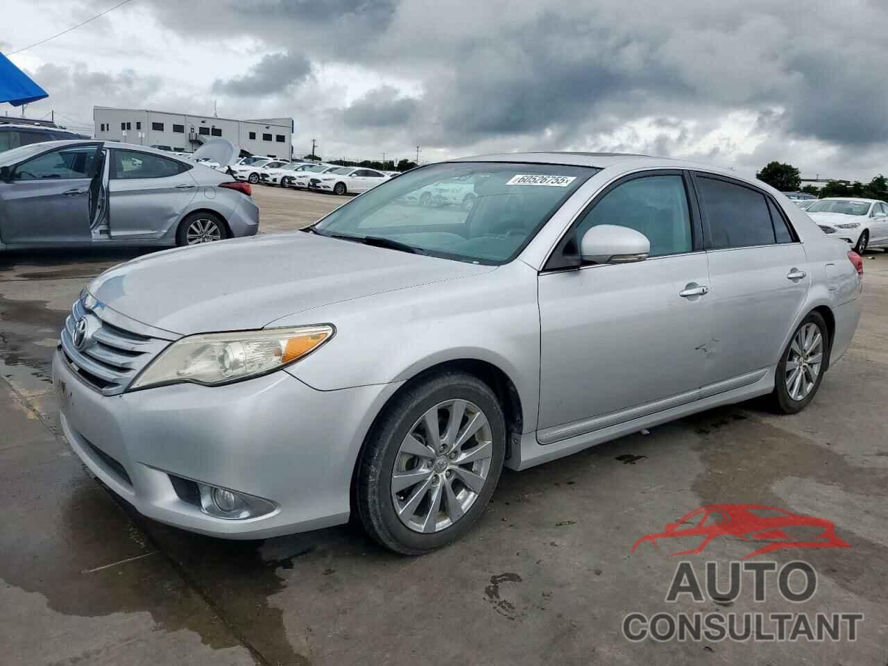 TOYOTA AVALON 2011 - 4T1BK3DB6BU395308