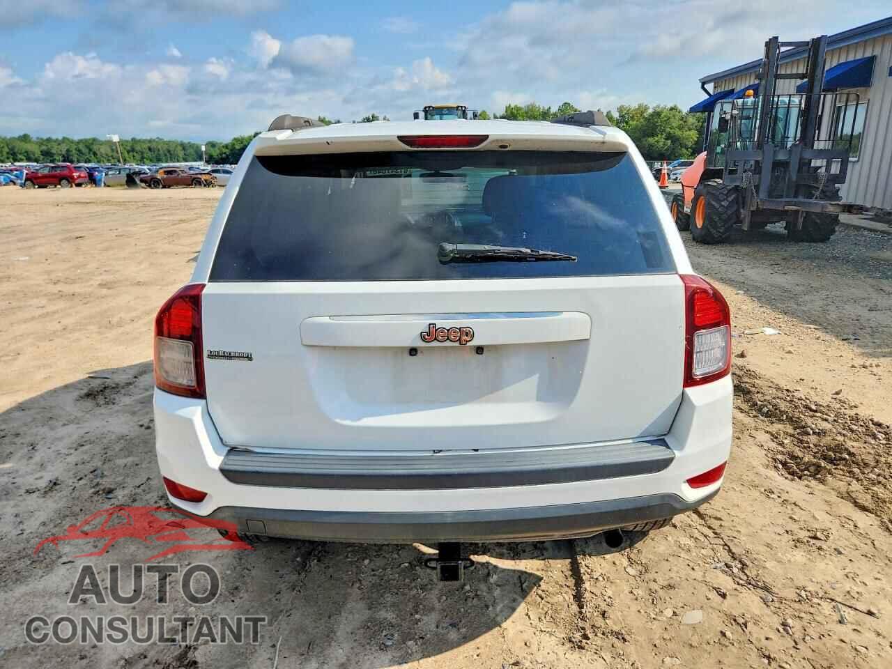 JEEP COMPASS 2015 - 1C4NJCBA2FD318181