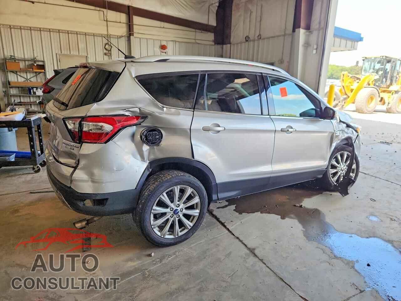 FORD ESCAPE 2017 - 1FMCU9JD2HUD16958