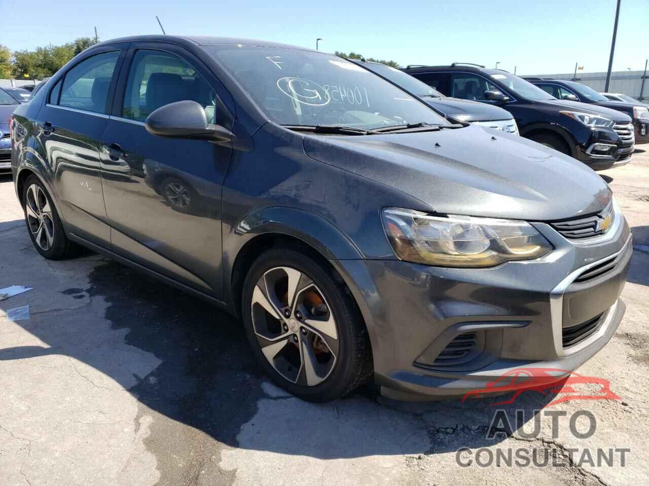 CHEVROLET SONIC 2018 - 1G1JF5SB7J4107595