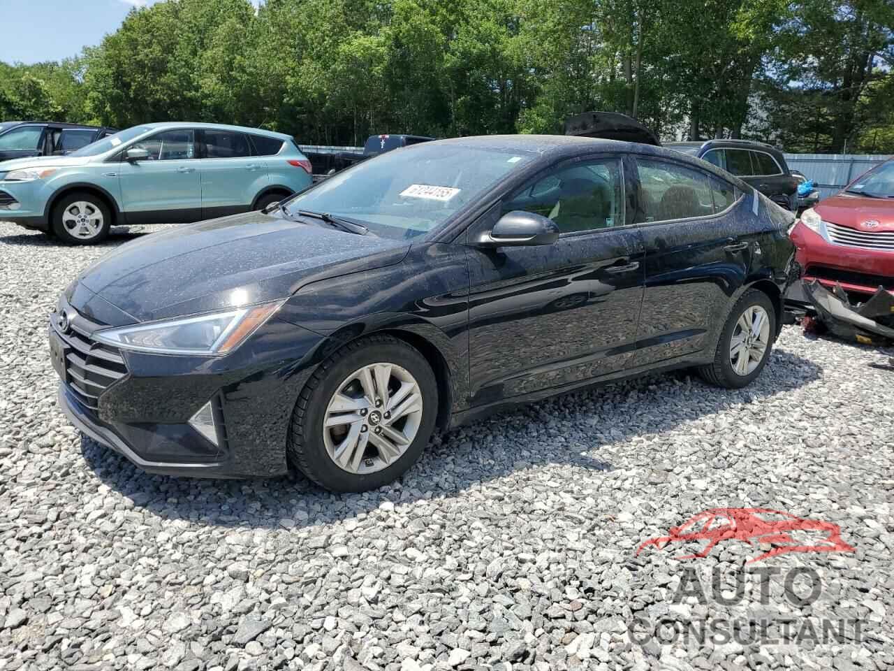 HYUNDAI ELANTRA 2019 - 5NPD84LF4KH413367