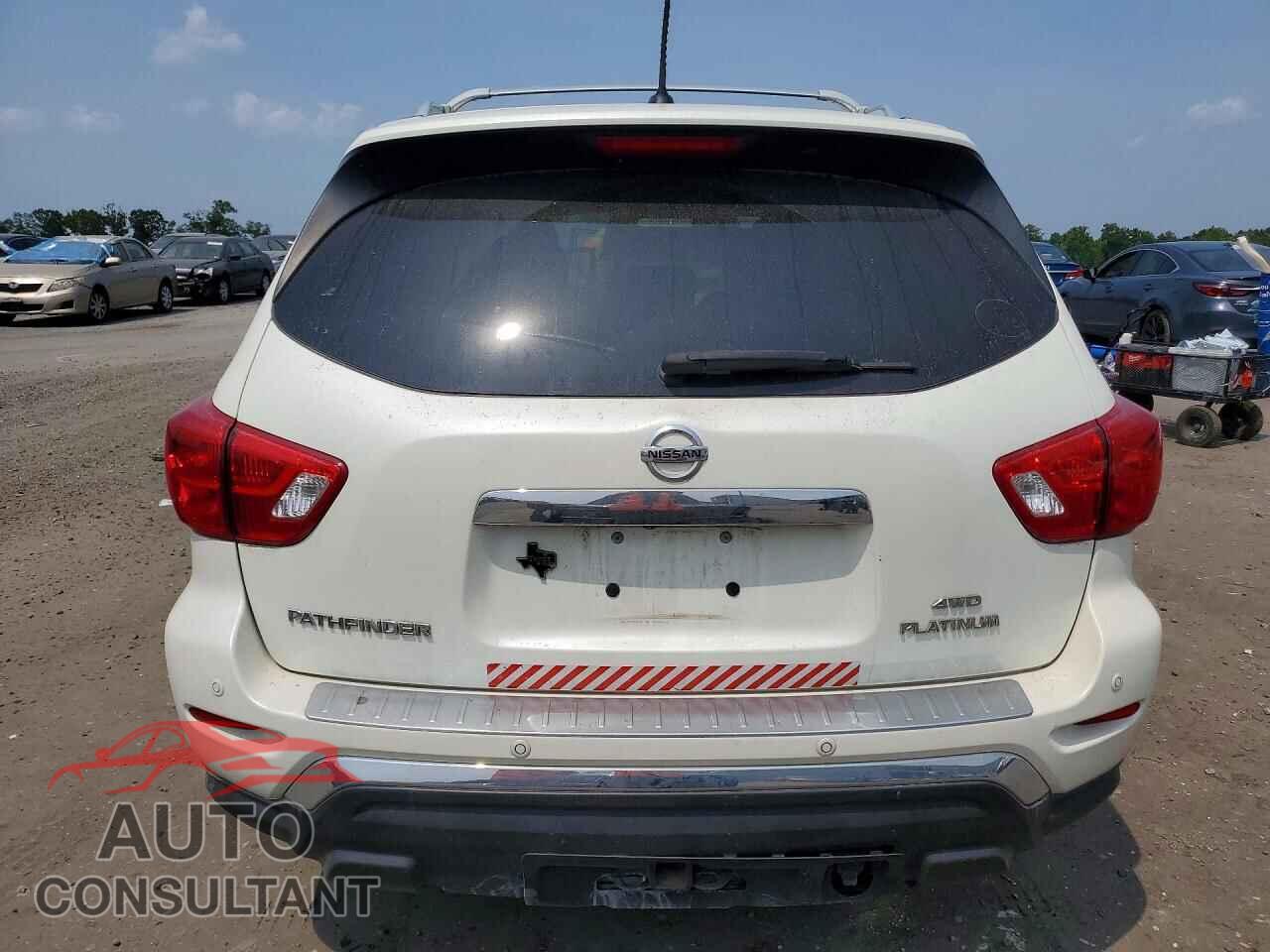 NISSAN PATHFINDER 2017 - 5N1DR2MM8HC692952