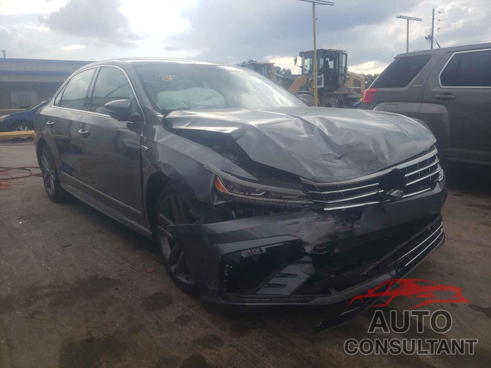 VOLKSWAGEN PASSAT 2017 - 1VWDT7A37HC029965