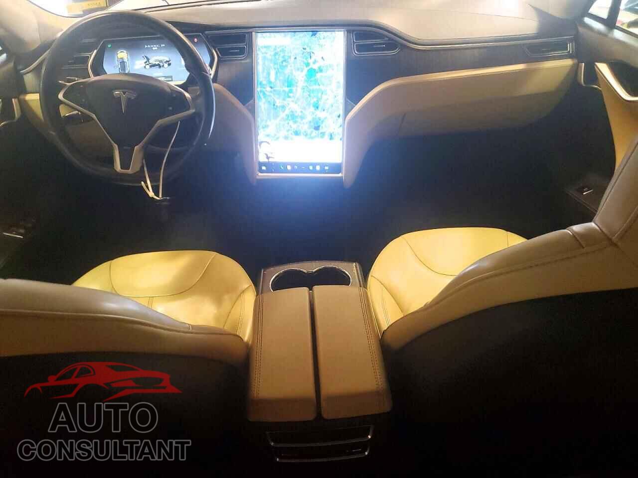 TESLA MODEL S 2013 - 5YJSA1CN0DFP22336