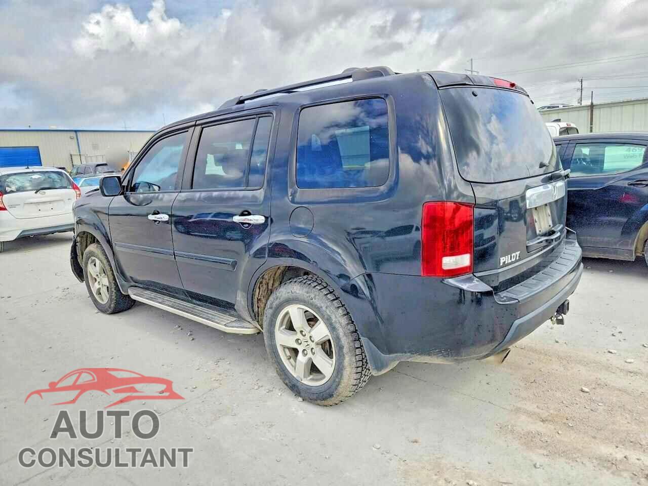 HONDA PILOT 2011 - 5FNYF3H46BB007520