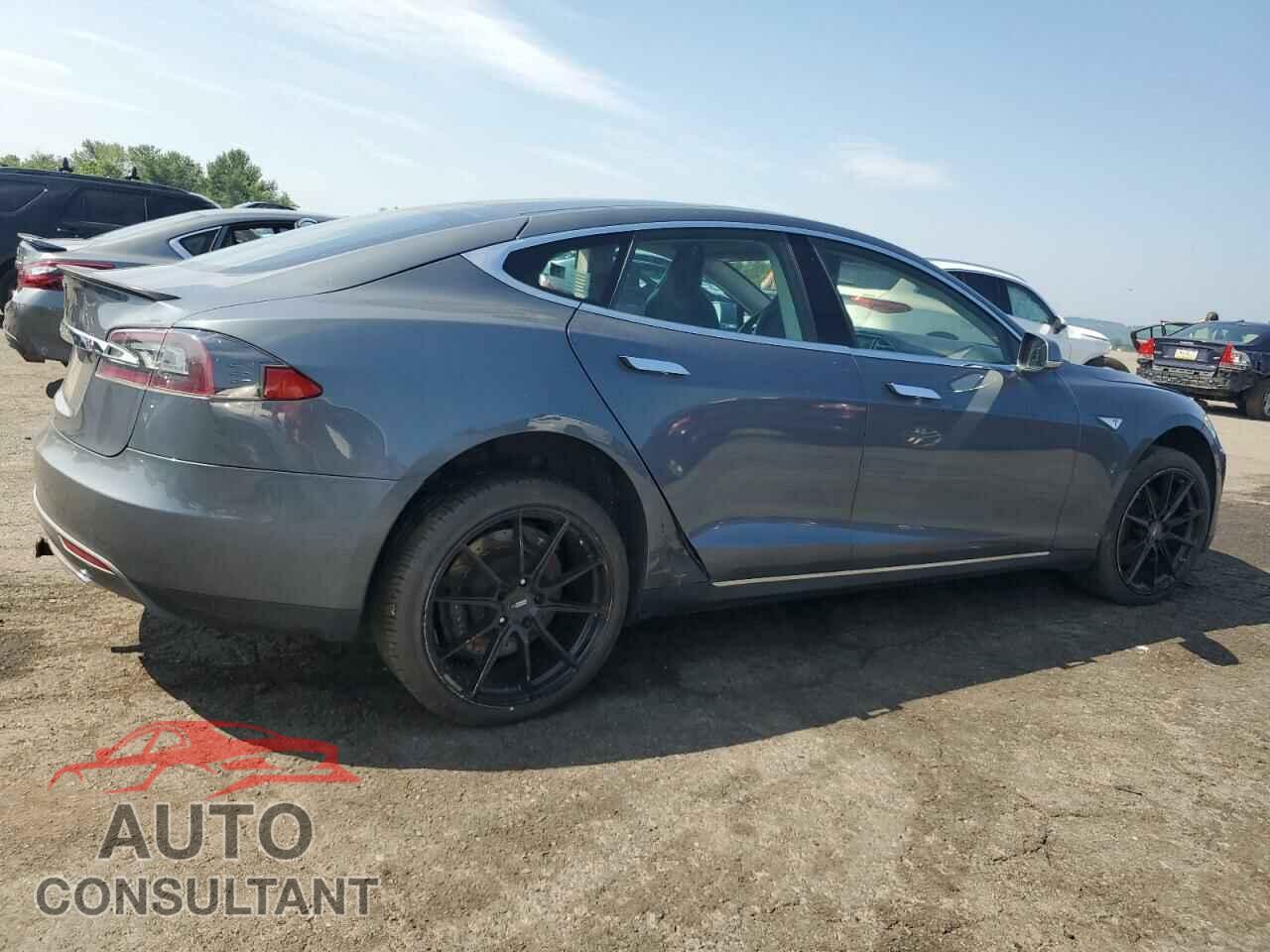 TESLA MODEL S 2013 - 5YJSA1CP5DFP05260
