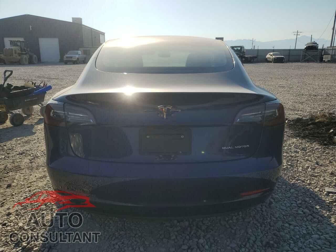 TESLA MODEL 3 2022 - 5YJ3E1EB5NF144845