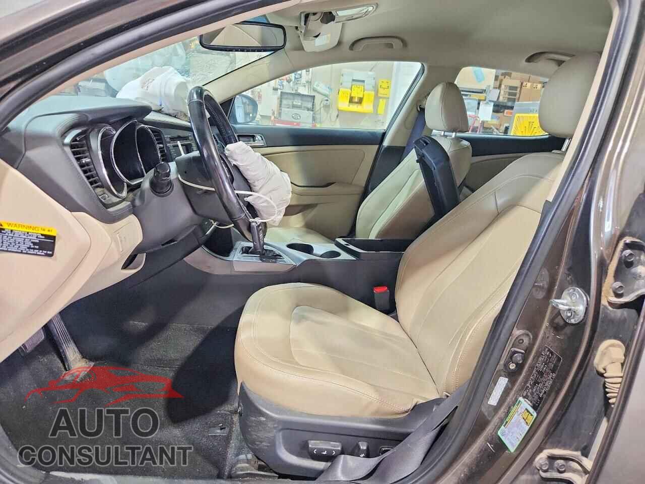 KIA OPTIMA 2011 - KNAGN4A76B5075808