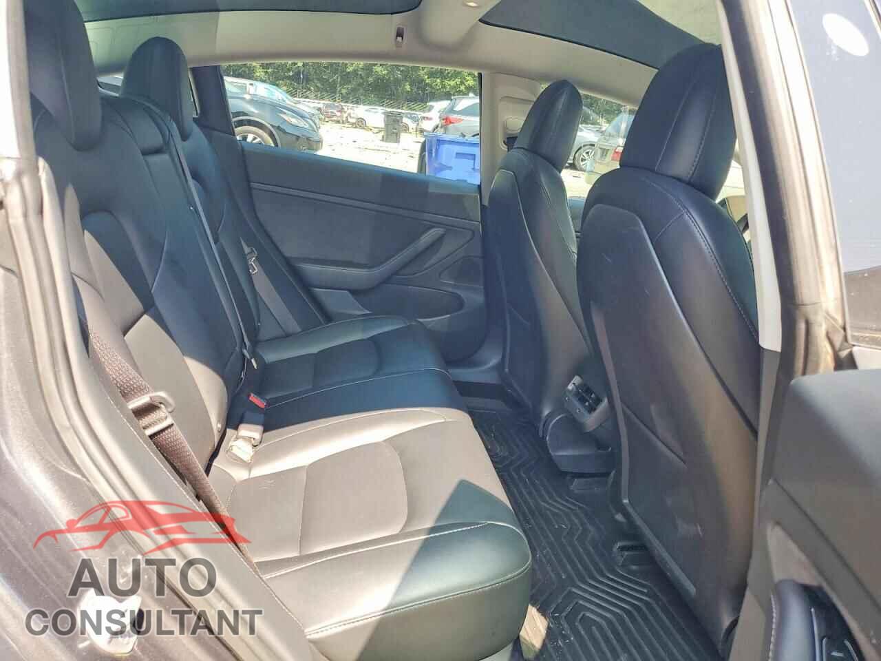TESLA MODEL 3 2018 - 5YJ3E1EB9JF093182