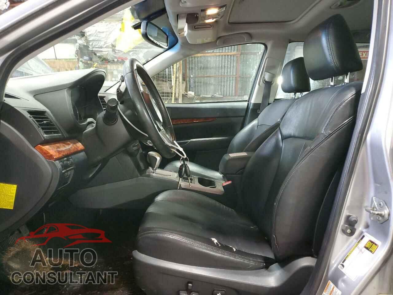 SUBARU OUTBACK 2011 - 4S4BRBKC7B3365029