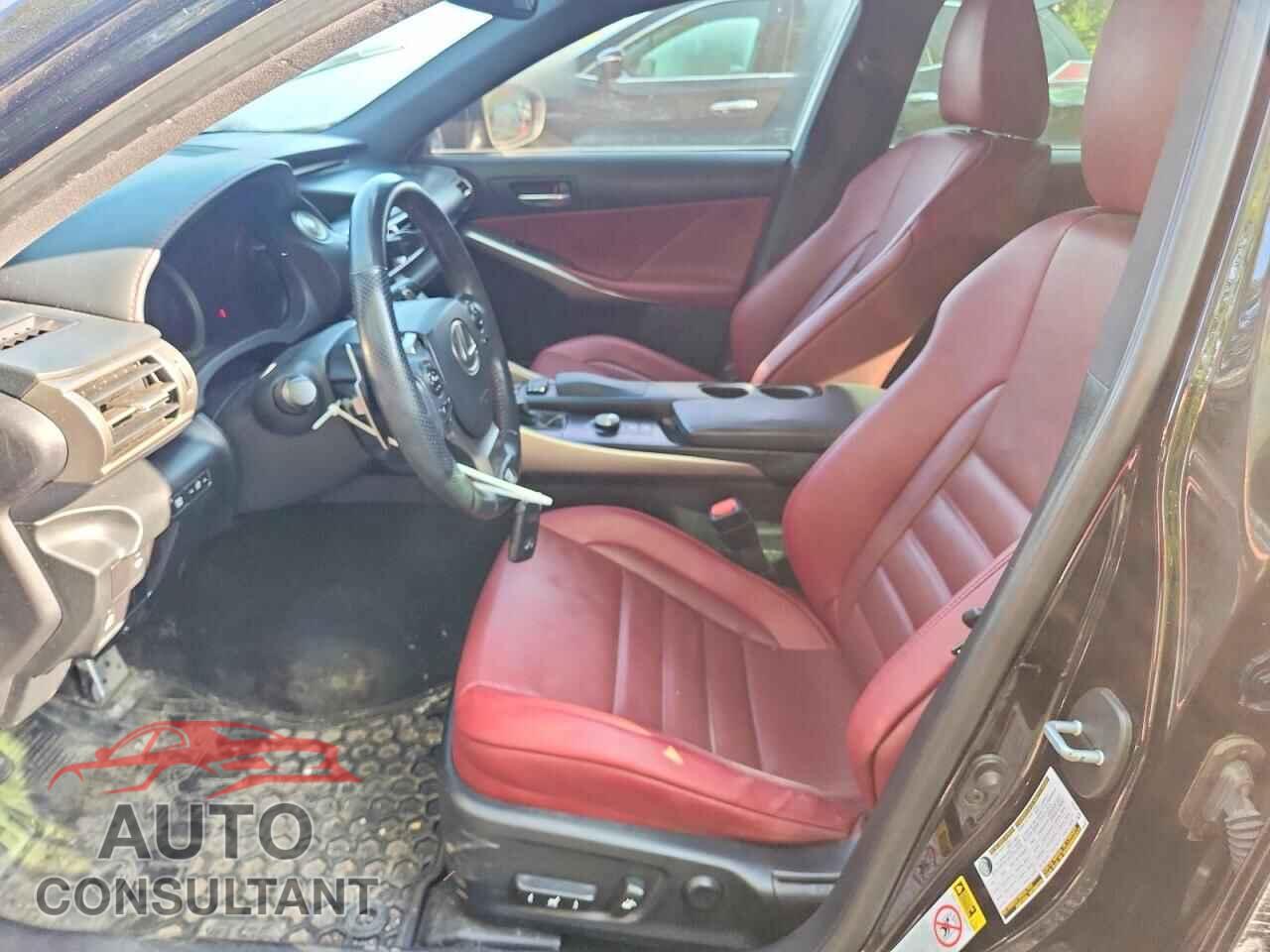 LEXUS IS 2015 - JTHCF1D28F5017541