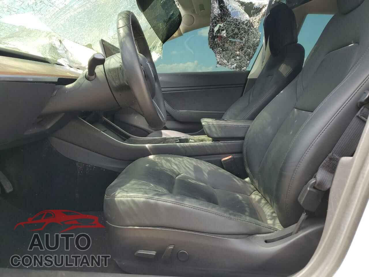 TESLA MODEL 3 2020 - 5YJ3E1EB4LF628521