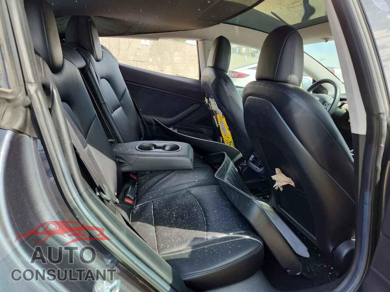 TESLA MODEL 3 2017 - 5YJ3E1EA5HF001261