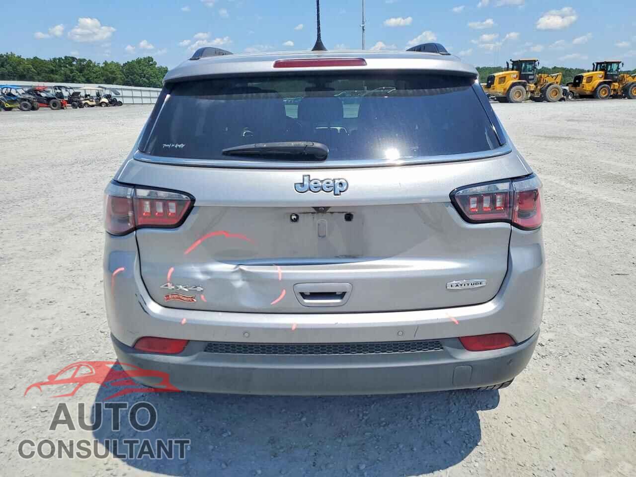 JEEP COMPASS 2018 - 3C4NJDBB8JT303833