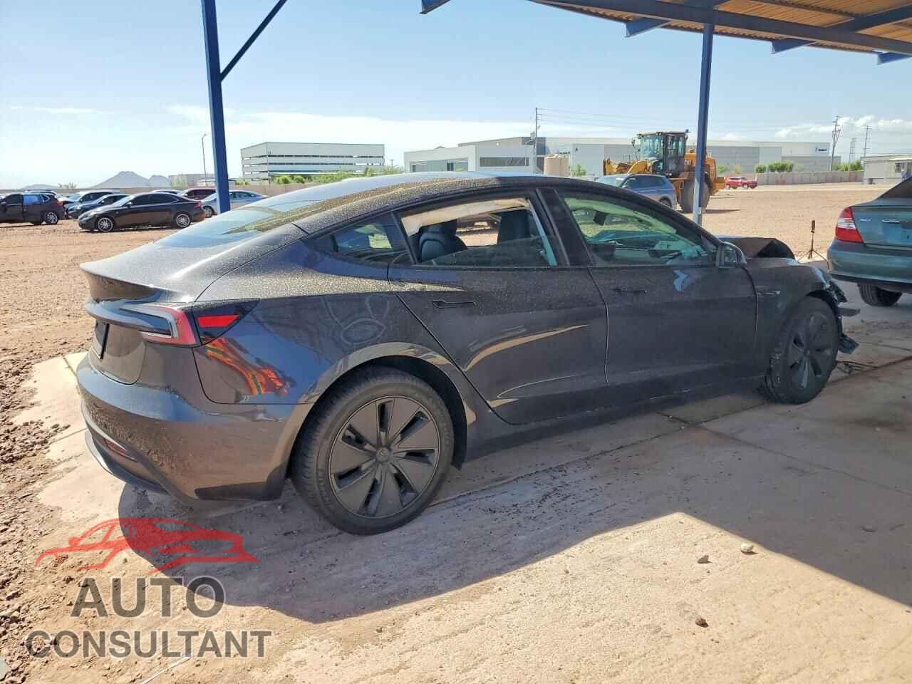 TESLA MODEL 3 2024 - 5YJ3E1EA0RF785477