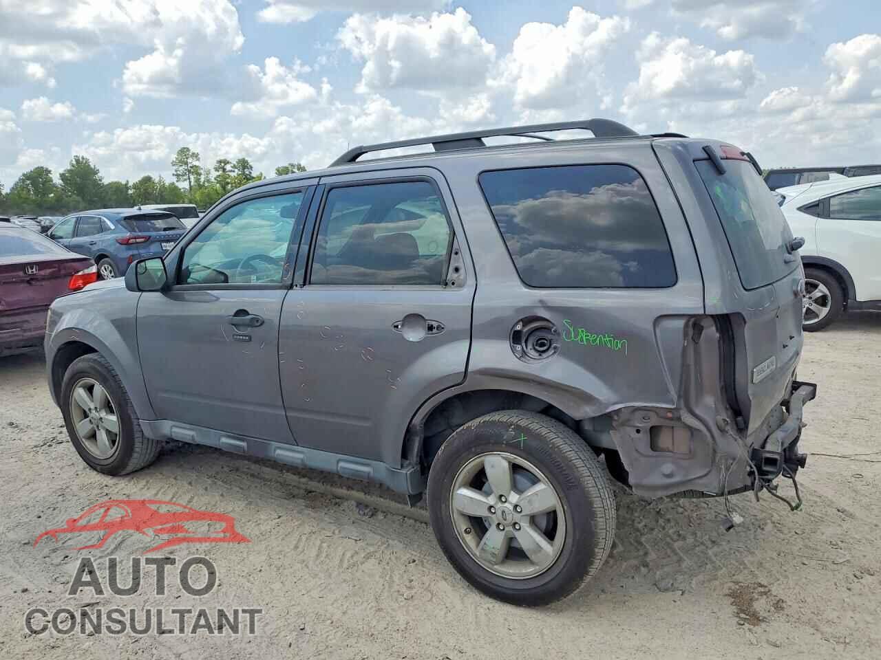 FORD ESCAPE 2011 - 1FMCU0DG3BKB73040