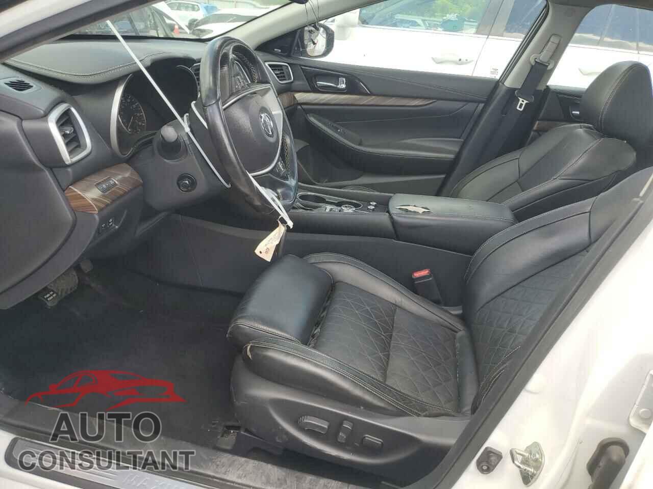 NISSAN MAXIMA 2017 - 1N4AA6AP1HC421001