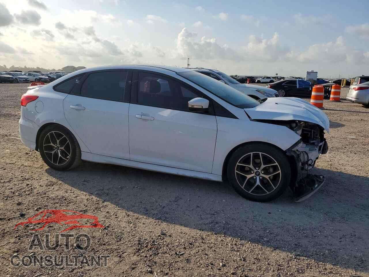 FORD FOCUS 2016 - 1FADP3F29GL257938