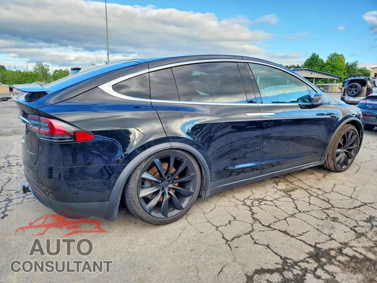 TESLA MODEL X 2019 - 5YJXCAE2XKF181439