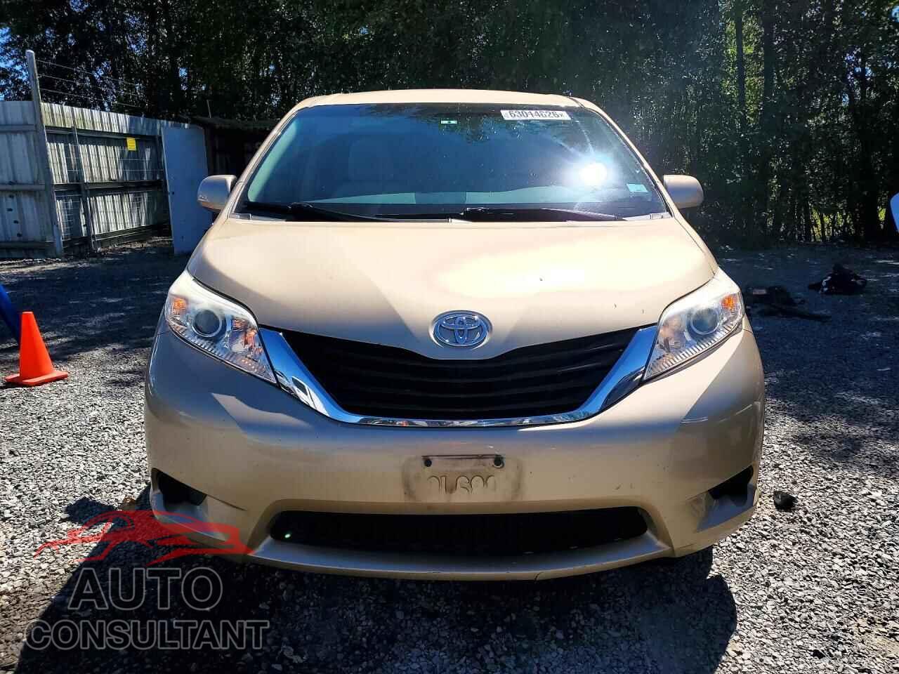 TOYOTA SIENNA 2011 - 5TDKA3DC8BS007774
