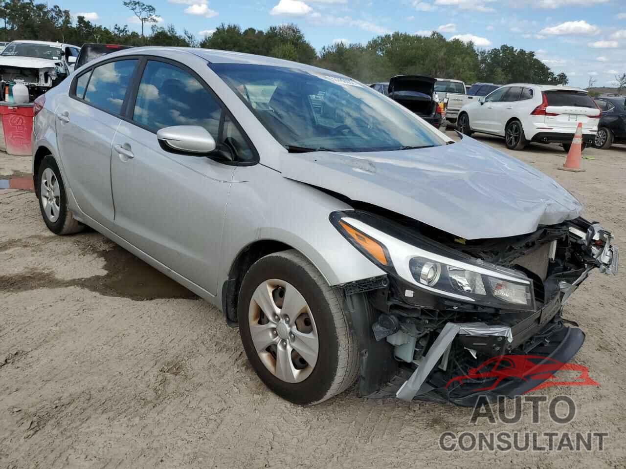 KIA FORTE 2018 - 3KPFK4A79JE248733