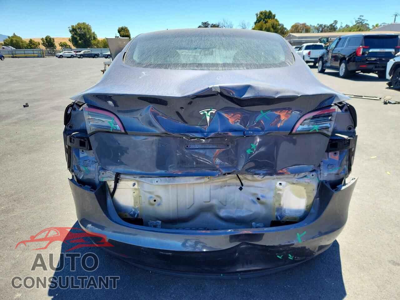 TESLA MODEL 3 2023 - 5YJ3E1EAXPF640055