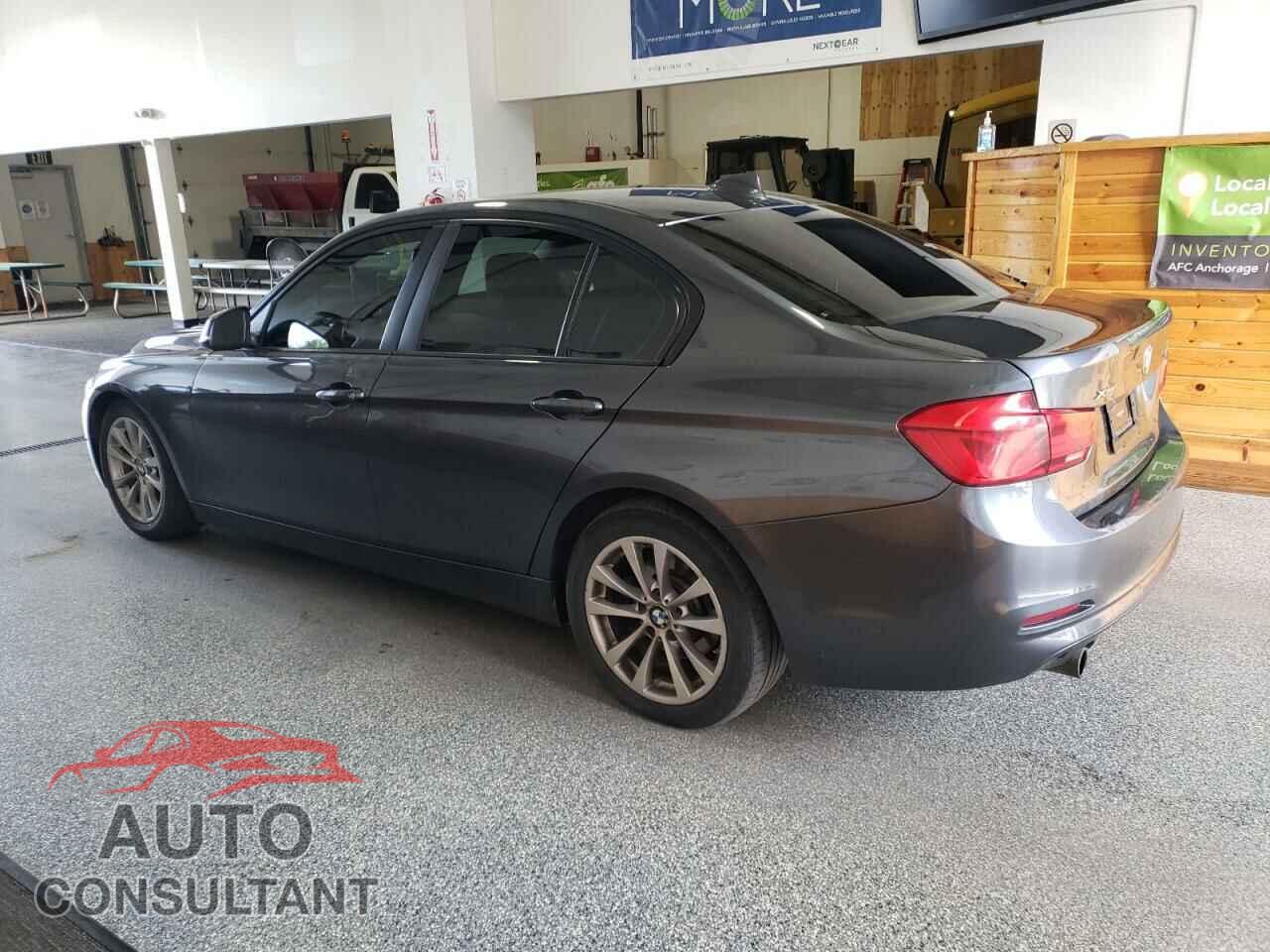 BMW 3 SERIES 2018 - WBA8A3C58JA492343