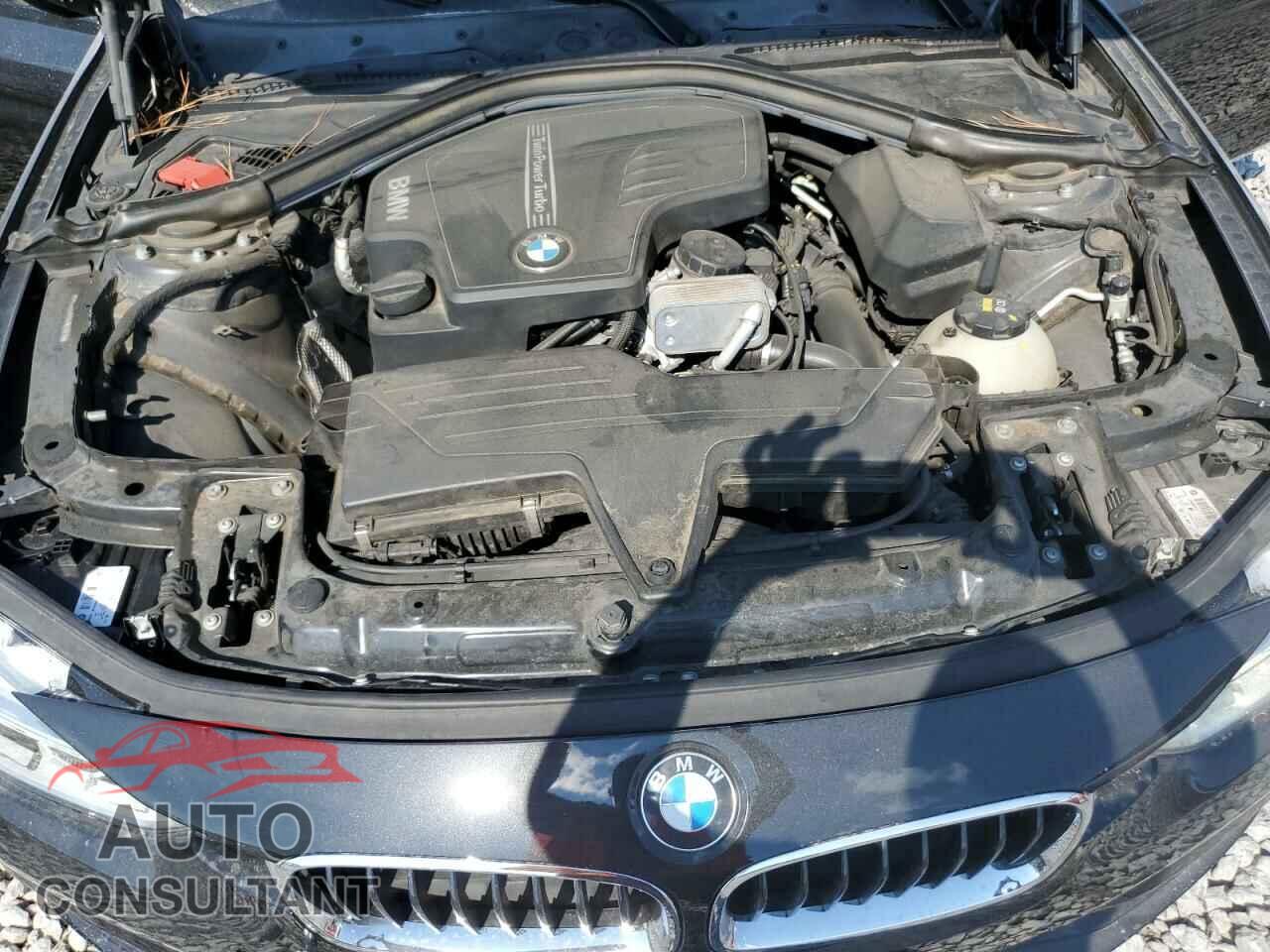BMW 3 SERIES 2016 - WBA8E9G55GNU27811