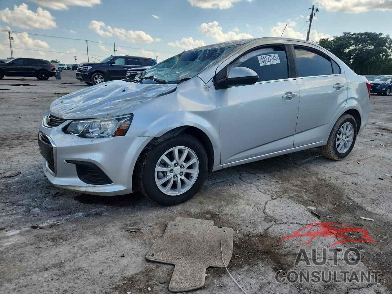 CHEVROLET SONIC 2018 - 1G1JD5SH7J4131938
