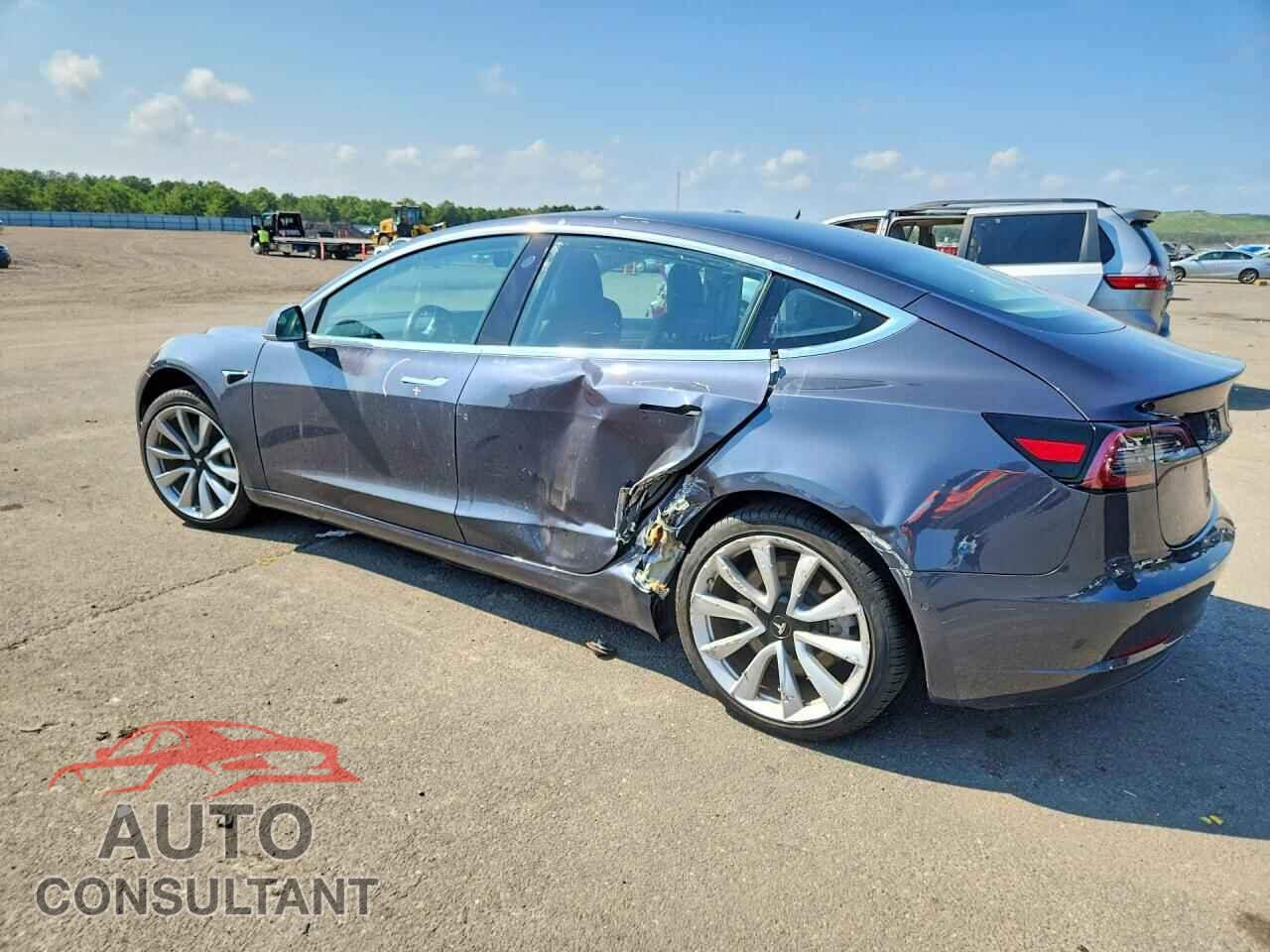 TESLA MODEL 3 2018 - 5YJ3E1EA3JF031087