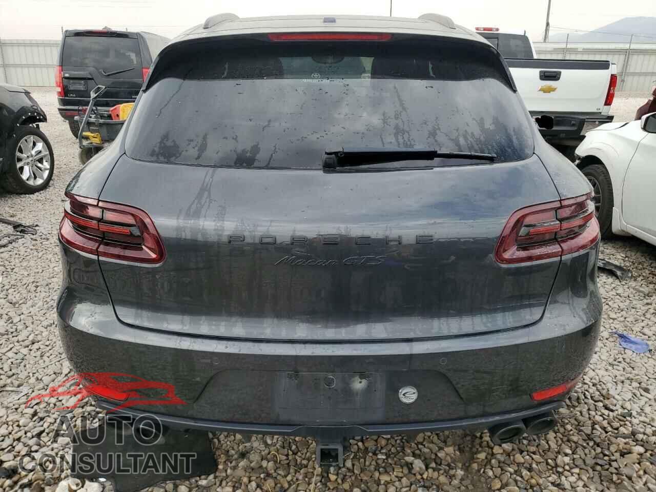 PORSCHE MACAN 2018 - WP1AG2A51JLB61753