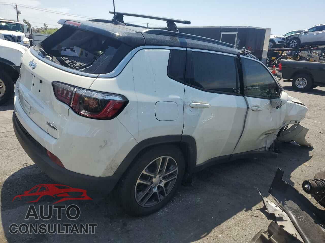 JEEP COMPASS 2018 - 3C4NJDBB3JT433793