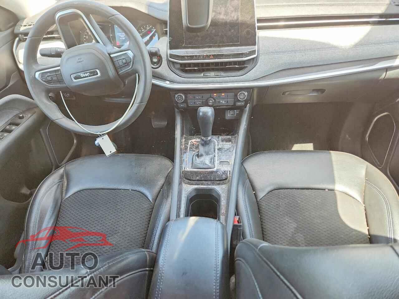 JEEP COMPASS 2022 - 3C4NJDBB3NT142183