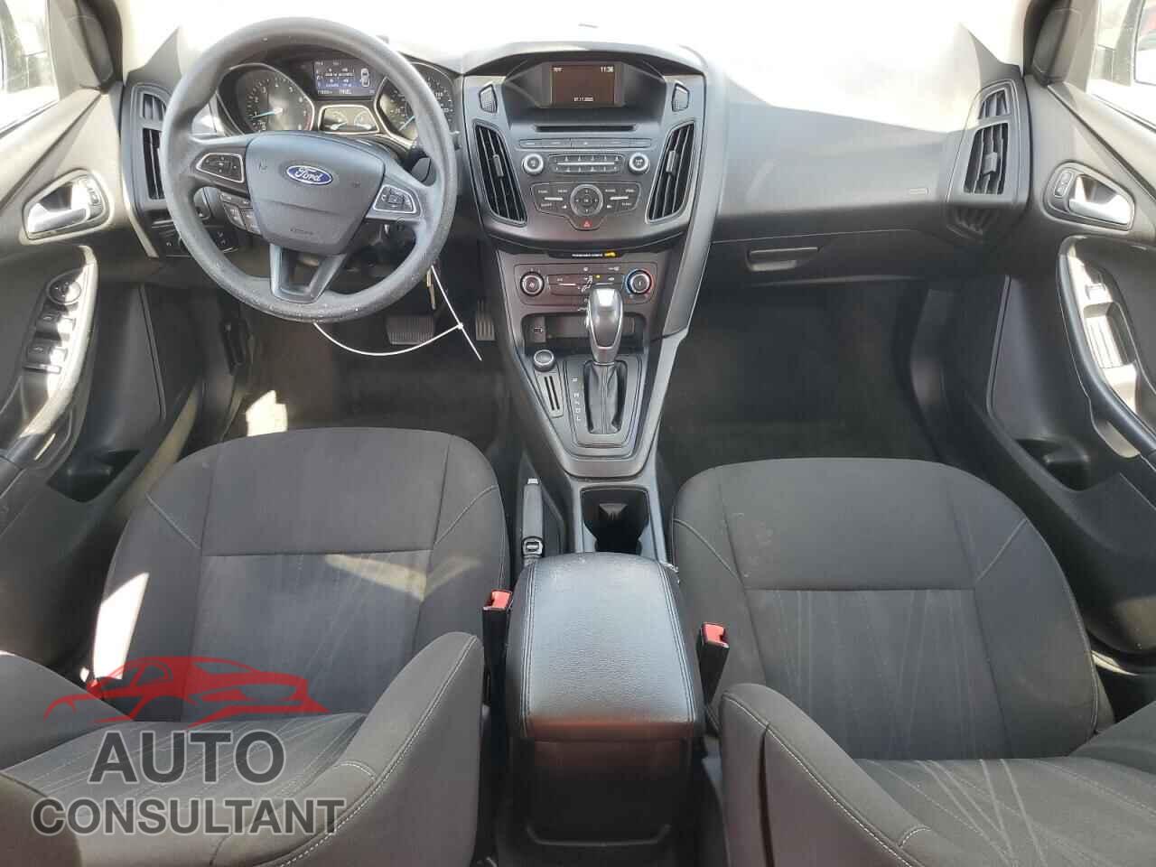 FORD FOCUS 2015 - 1FADP3F27FL329685