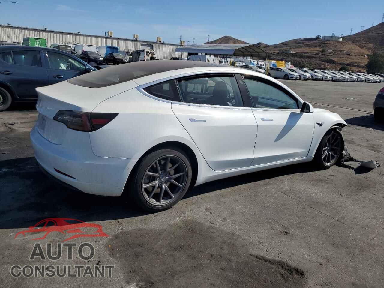 TESLA MODEL 3 2018 - 5YJ3E1EA6JF042147