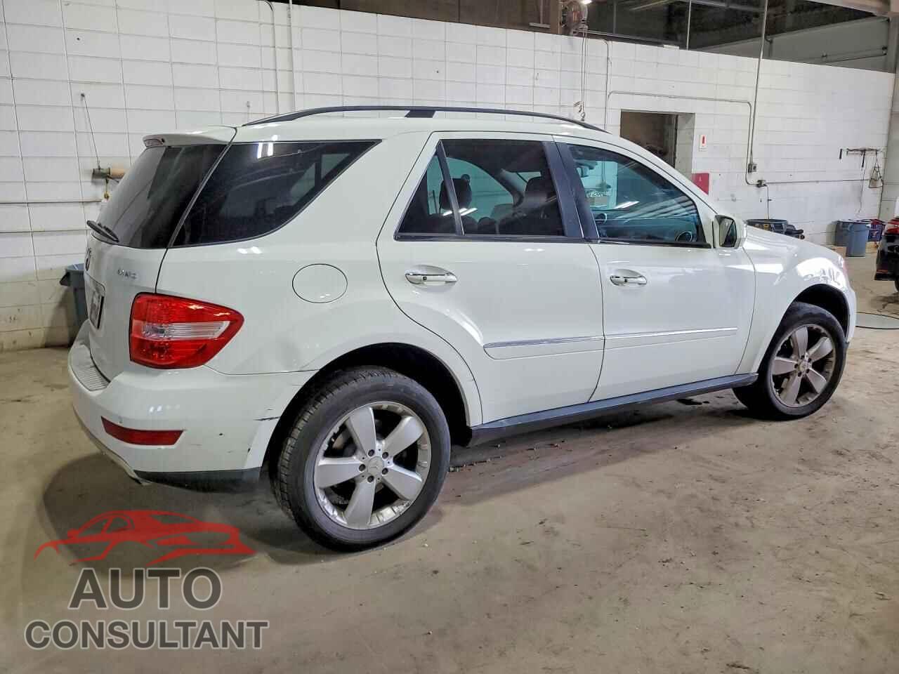 MERCEDES-BENZ M-CLASS 2009 - 4JGBB86E49A491387