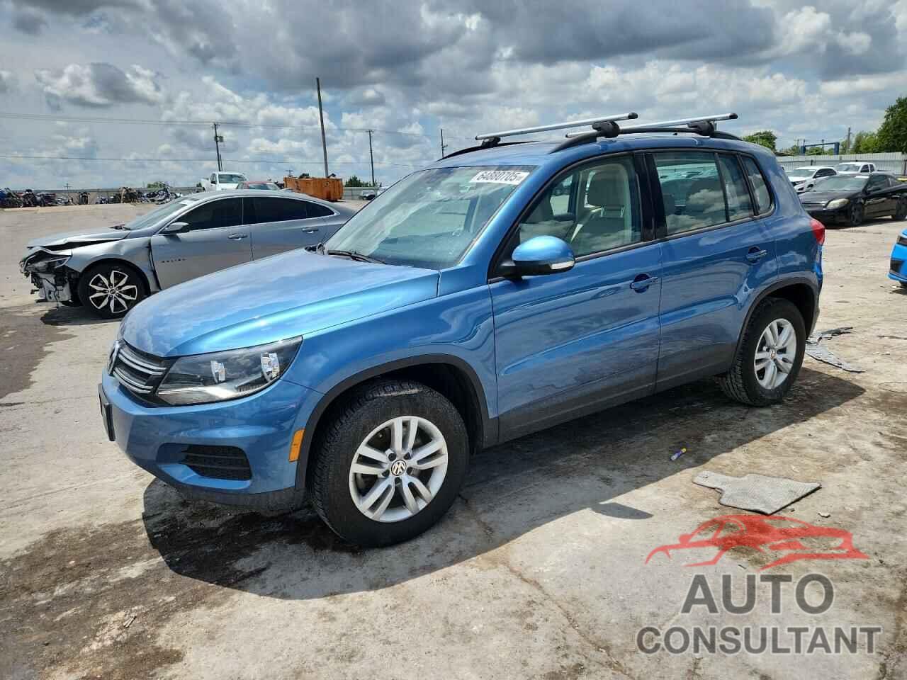 VOLKSWAGEN TIGUAN 2017 - WVGAV7AX2HW501907