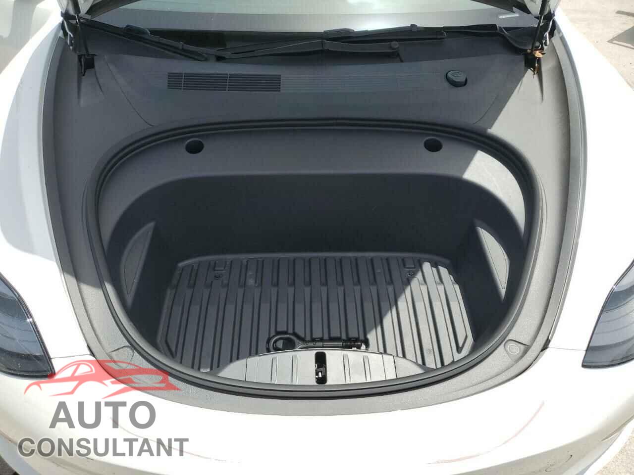 TESLA MODEL 3 2023 - 5YJ3E1EA7PF605084
