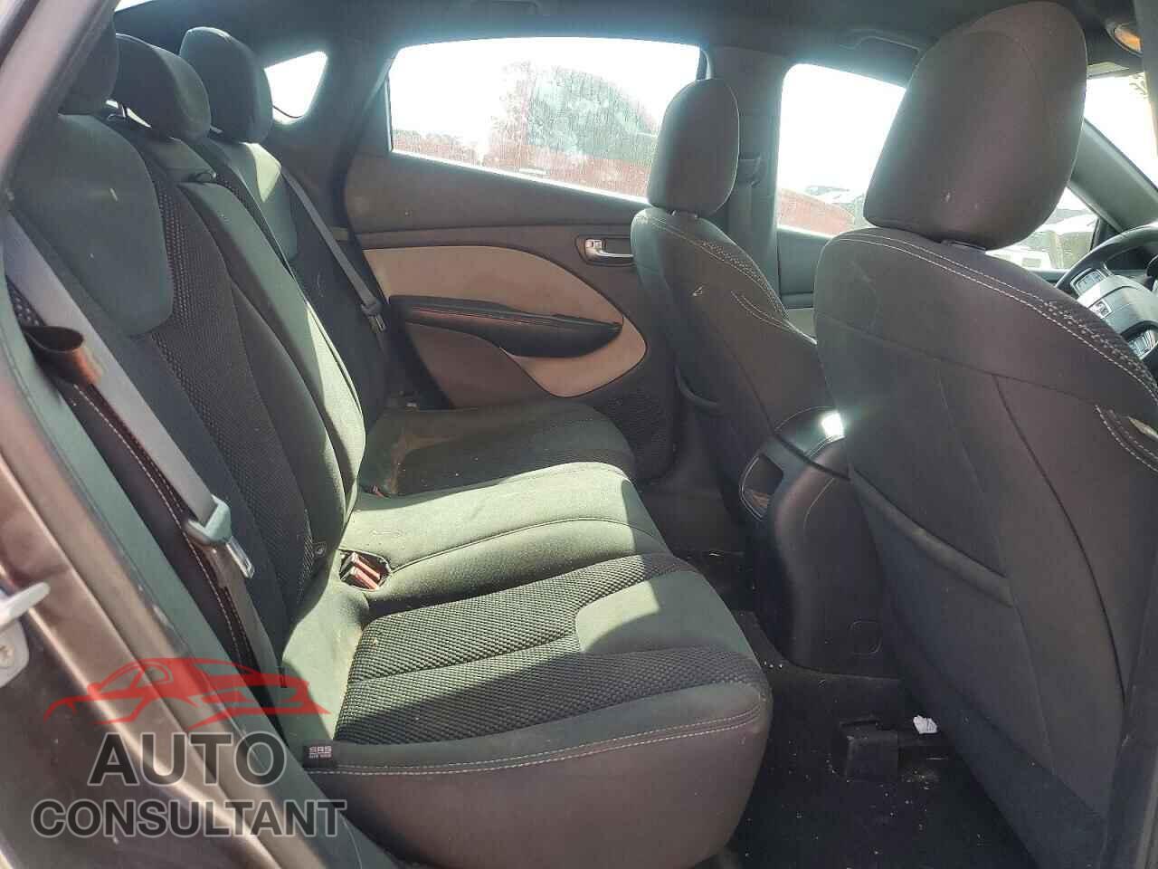 DODGE DART 2015 - 1C3CDFBB3FD378354