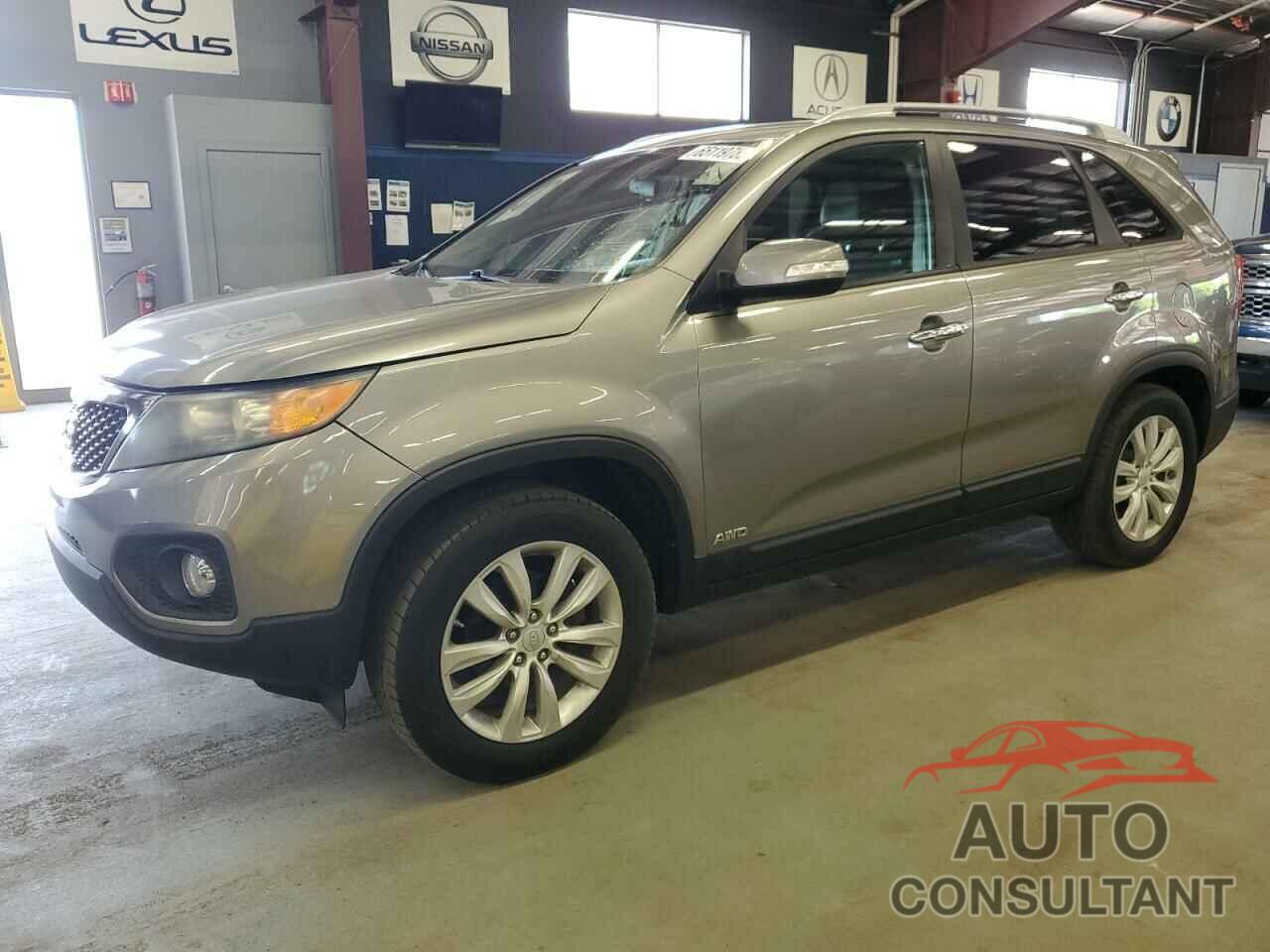 KIA SORENTO 2011 - 5XYKUDA24BG062065