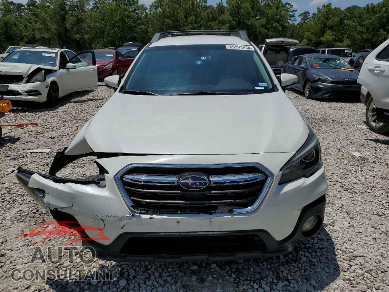 SUBARU OUTBACK 2018 - 4S4BSAFC4J3207772