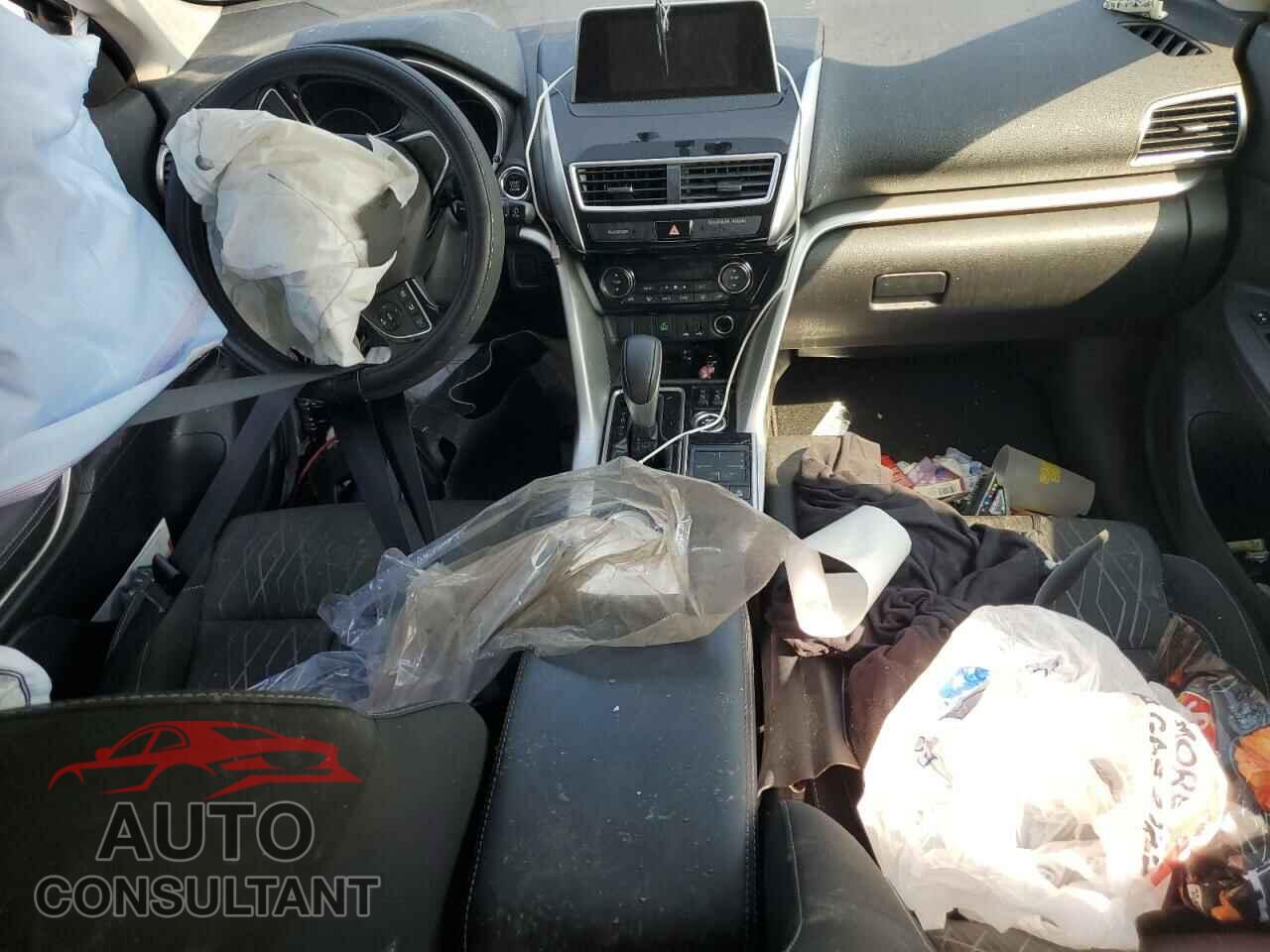 MITSUBISHI ECLIPSE 2018 - JA4AT5AA5JZ042459