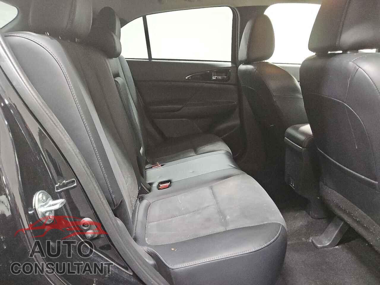 MITSUBISHI ECLIPSE 2024 - JA4ATWAA4RZ063126