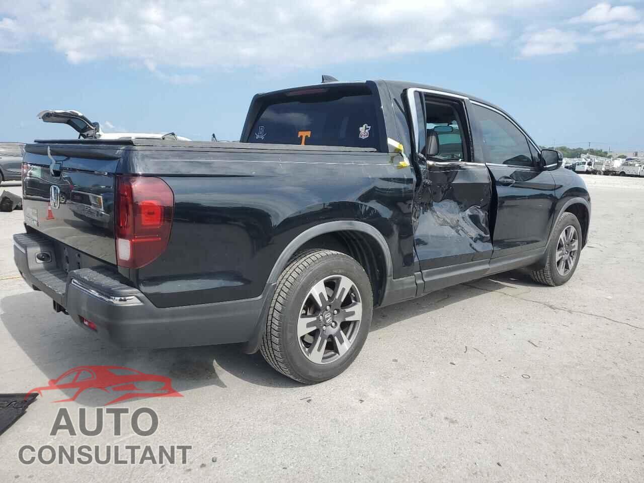 HONDA RIDGELINE 2017 - 5FPYK2F55HB010748