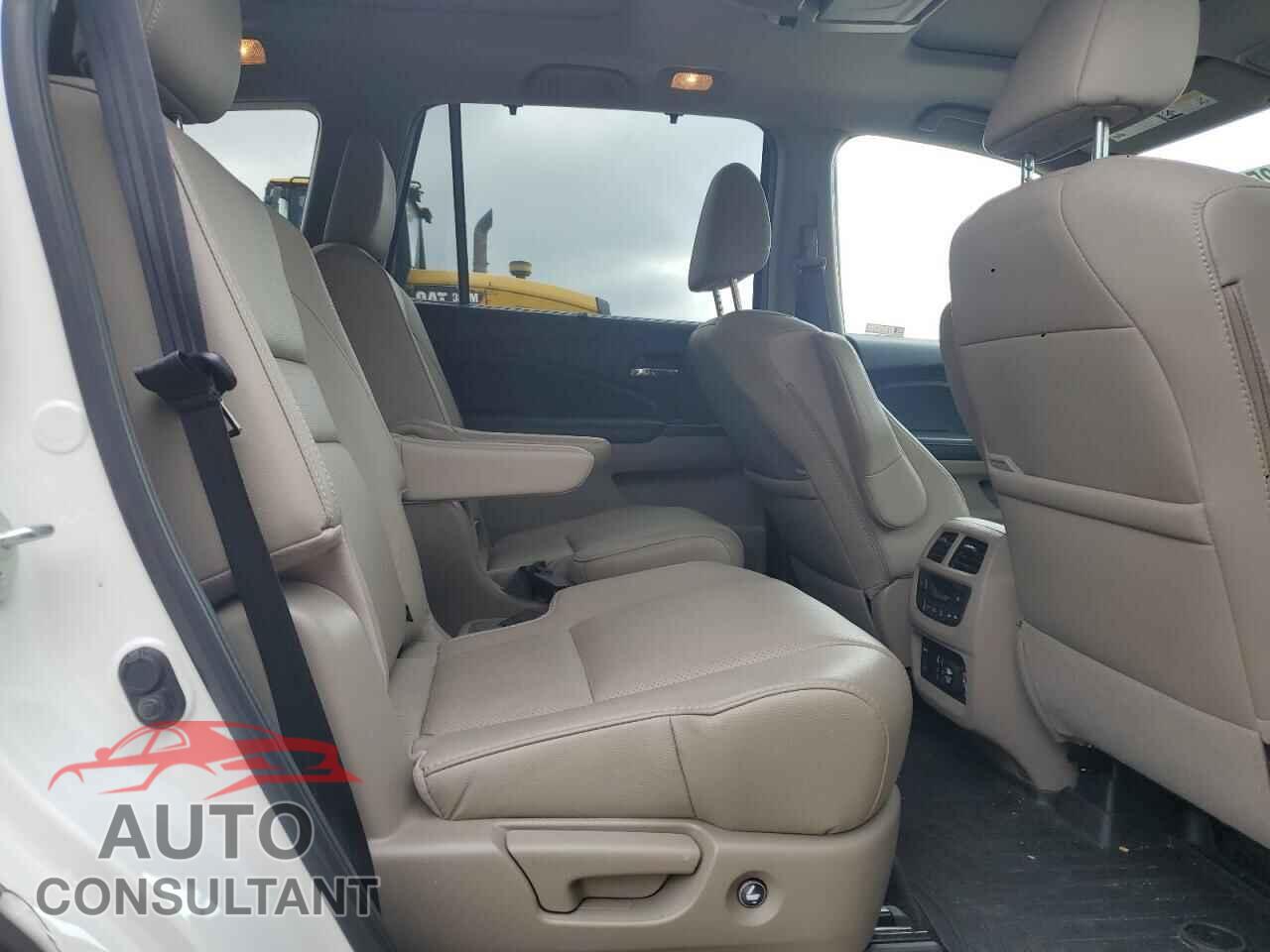 HONDA PILOT 2021 - 5FNYF6H04MB039142
