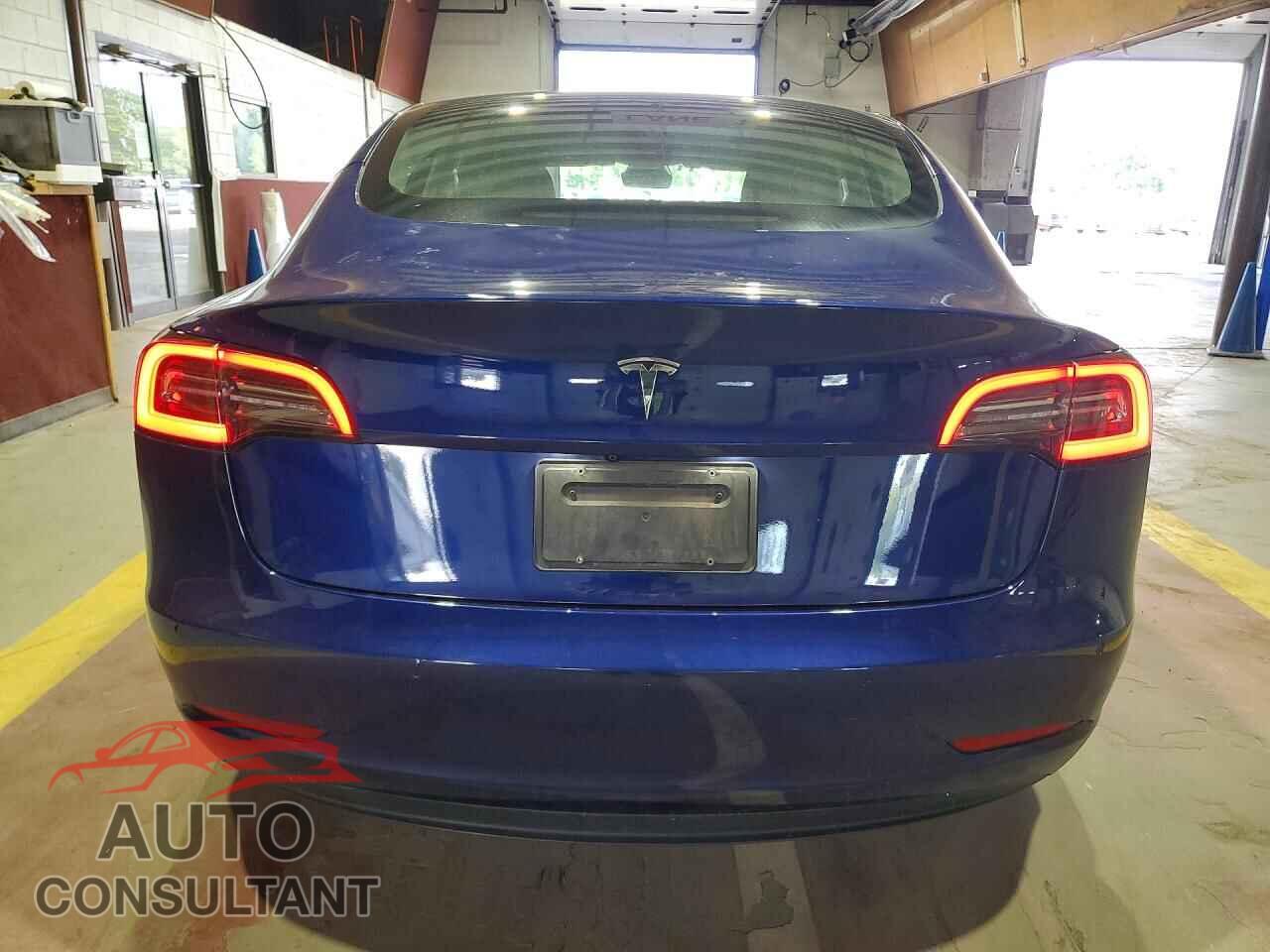 TESLA MODEL 3 2022 - 5YJ3E1EA4NF369541