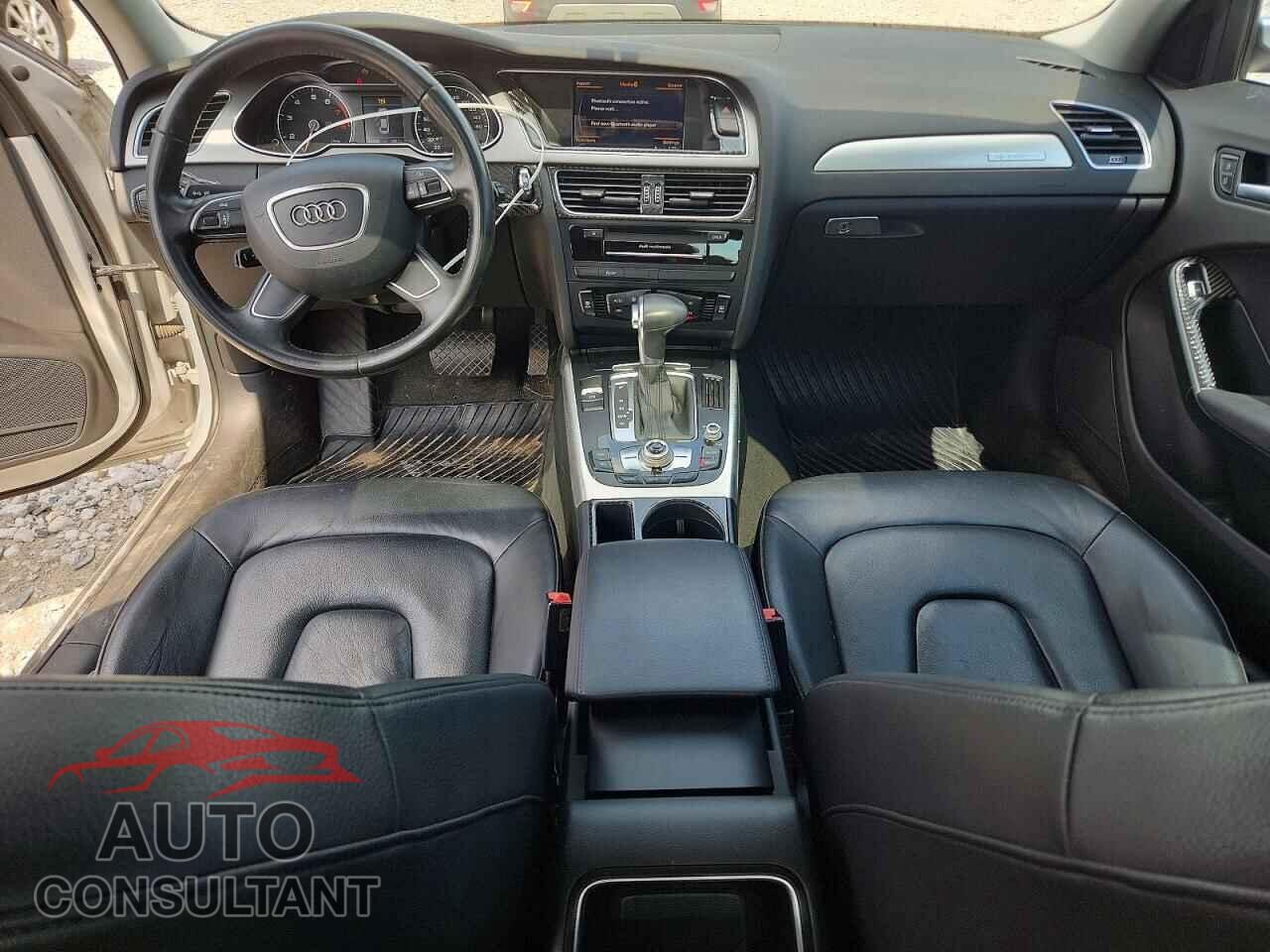AUDI A4 2013 - WAUBFAFL0DN043922