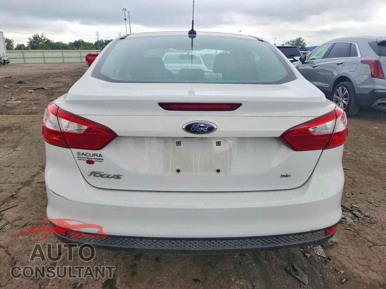 FORD FOCUS 2014 - 1FADP3F24EL344417